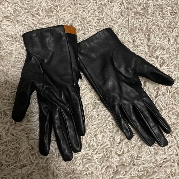 Sold Zara Women Leather Gloves - Picture 2 of 4